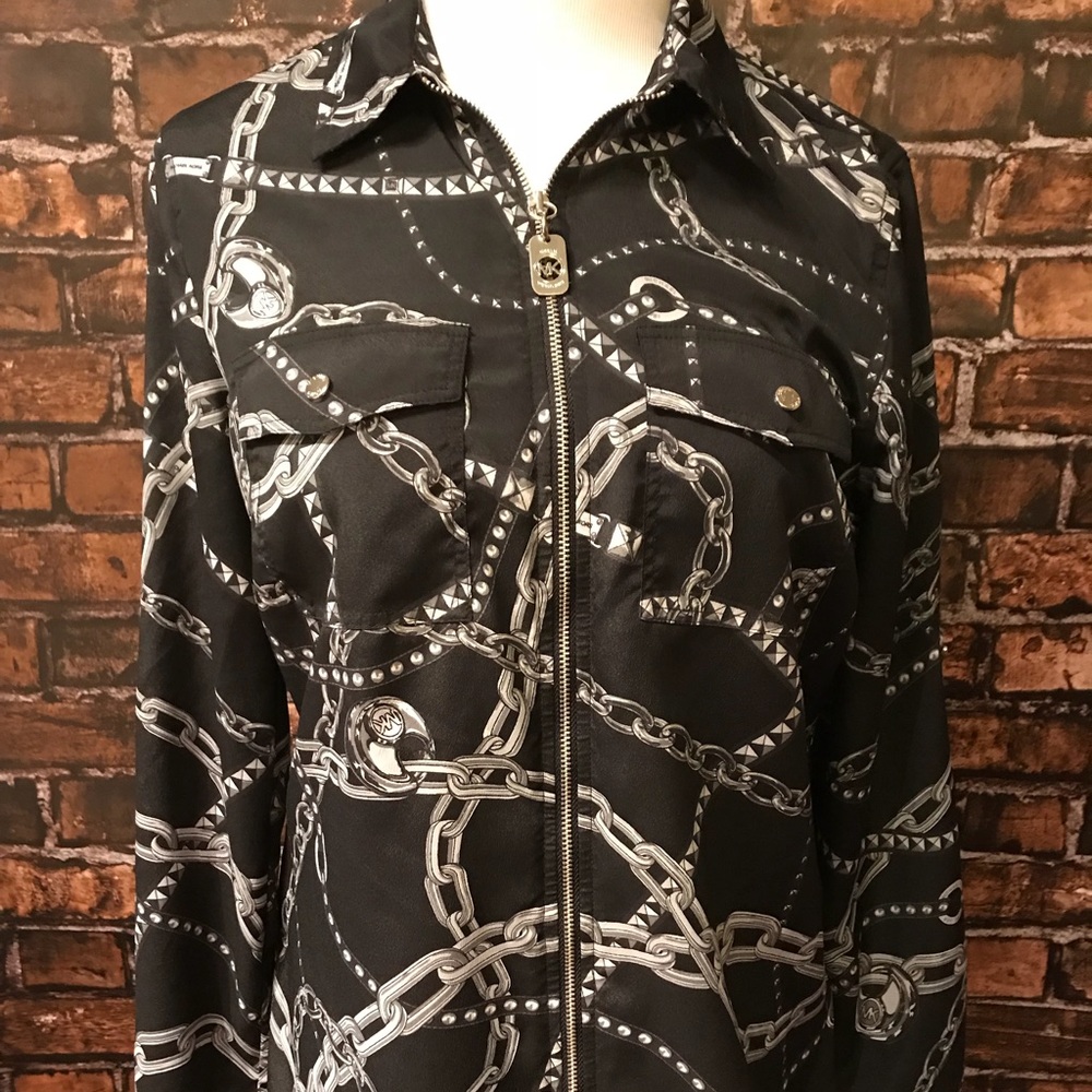 Michael Korda Blouse . M. Black and Gray.